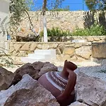 Minerva Port Hotel